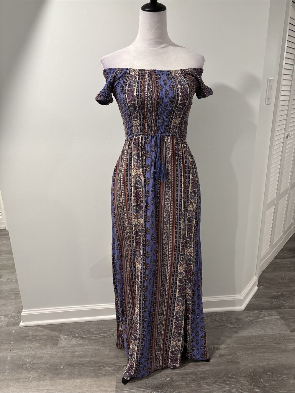 Band Of Gypsies Maxi Sundress Sz Small Purple Paisley Boho Smocked Off Shoulder